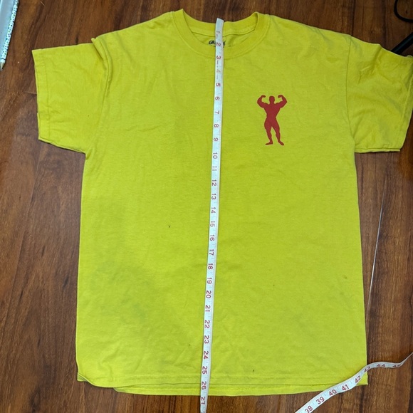 Universal Bodybuilding Vintage Shirt Size Medium - Picture 7 of 7